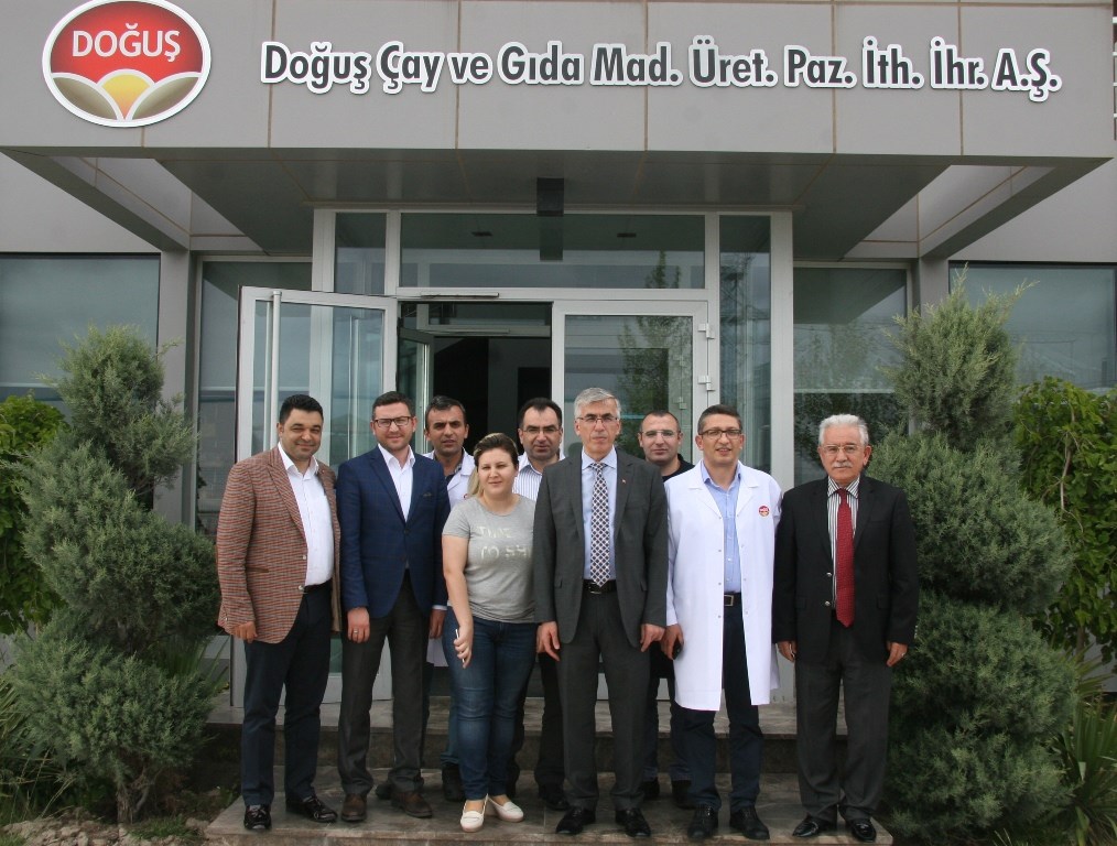 vali seref atakli osb de bulunan dogus cay cips fabrikasini ziyaret etti